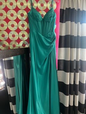 Sherri Hill prom dress